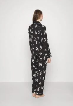 Anna Field SET - Pyjama - Black/offwhite 10 Anna Field SET - Pyjama - Black/offwhite -Anna Field Verkäufe 2100c15e3f744e0c9b0ed144b4c79831