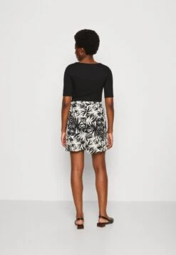 Anna Field Shorts - Black/off-white 10 Anna Field Shorts - Black/off-white -Anna Field Verkäufe 3a9846adea8c4808a36cdb49e64ed70f