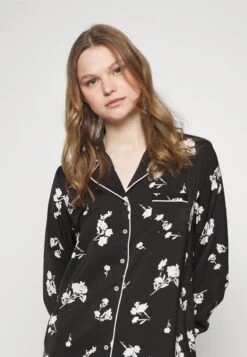 Anna Field SET - Pyjama - Black/offwhite 11 Anna Field SET - Pyjama - Black/offwhite -Anna Field Verkäufe 43867bdca61a4ccb9e2c4b0593b5f820