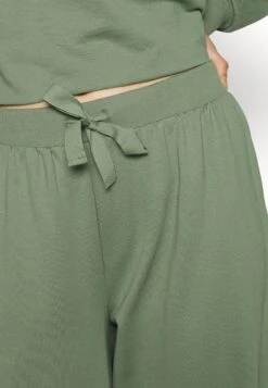 Anna Field Nachtwäsche Set - Khaki 13 Anna Field Nachtwäsche Set - Khaki -Anna Field Verkäufe 979e1c88e83d4d76a08f6239c136f16f