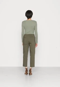 Anna Field Chino - Dark Green 10 Anna Field Chino - Dark Green -Anna Field Verkäufe daa84fa39e0540dcb4fee639ebed2b7c