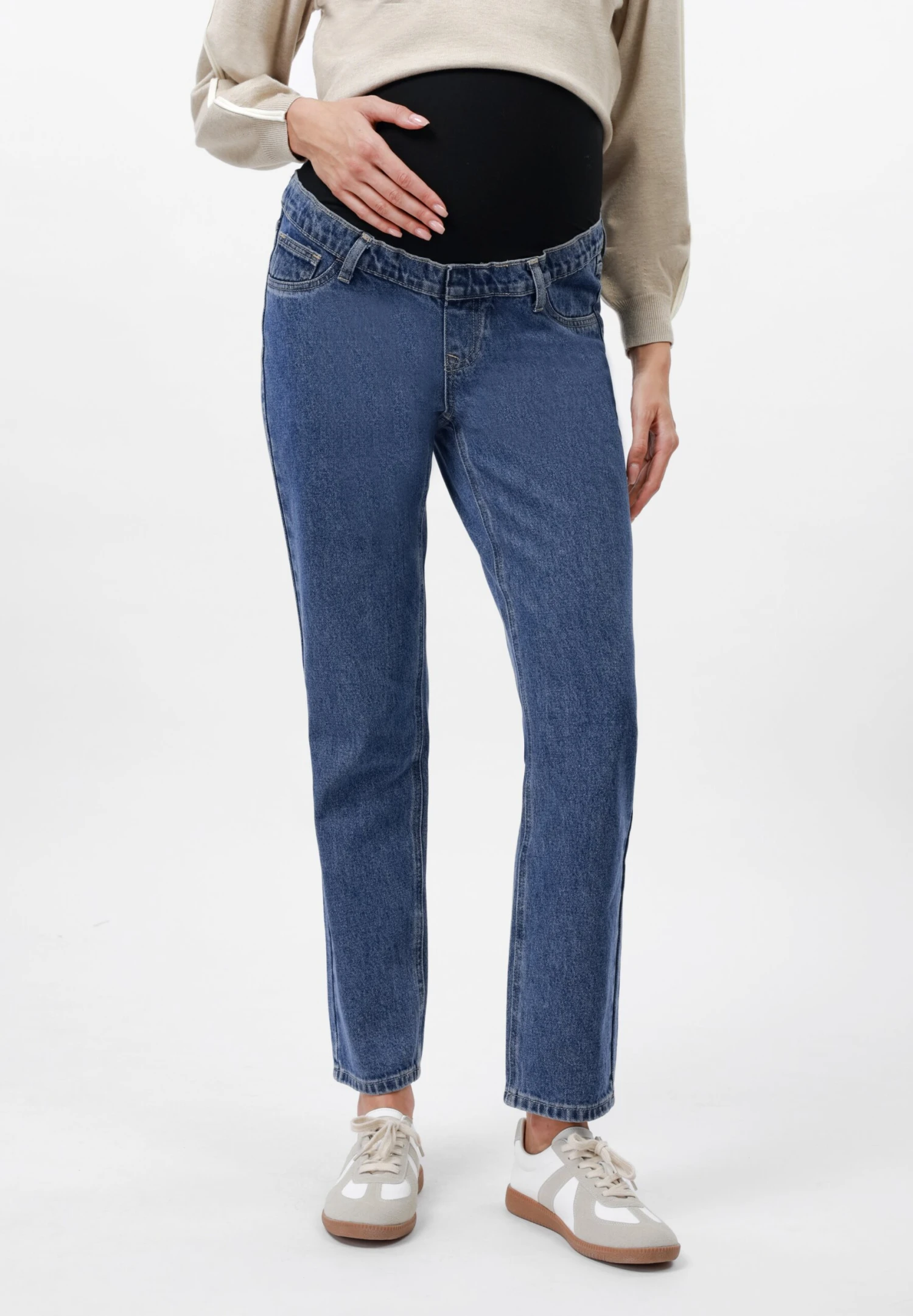 Mom Jeans - Blue Denim 3 Mom Jeans - Blue Denim