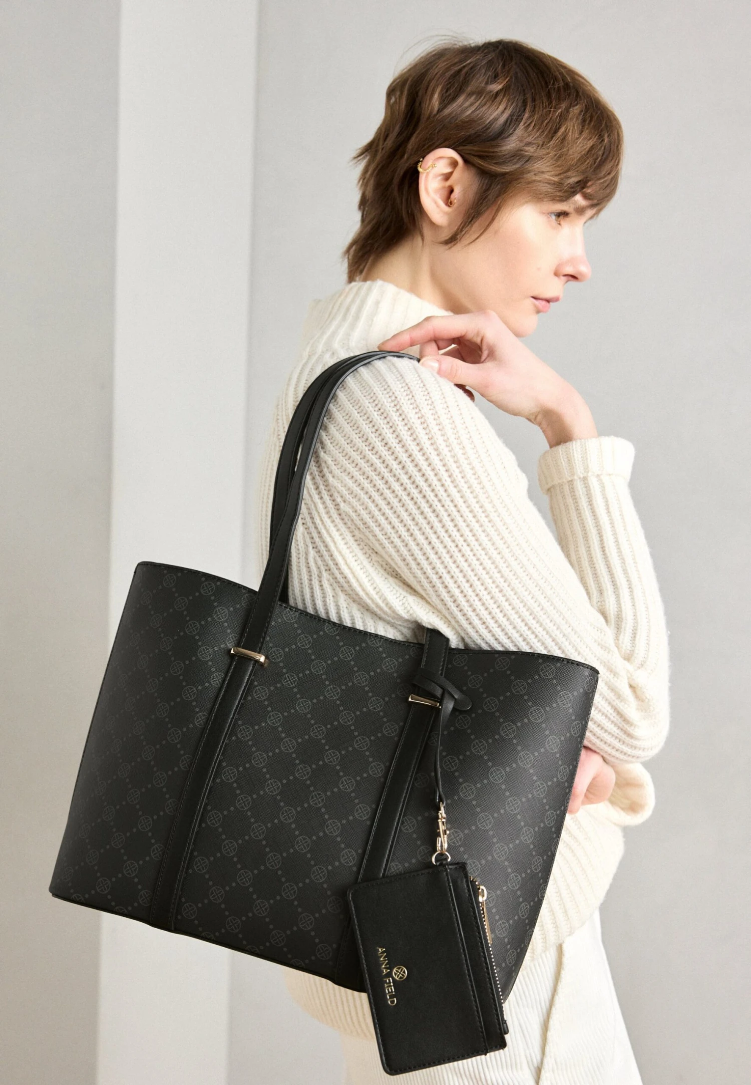 Anna Field Verkäufe 37 Anna Field Verkäufe -Anna Field Verkäufe e33a81641e144177bd42ed31315080aa scaled 1